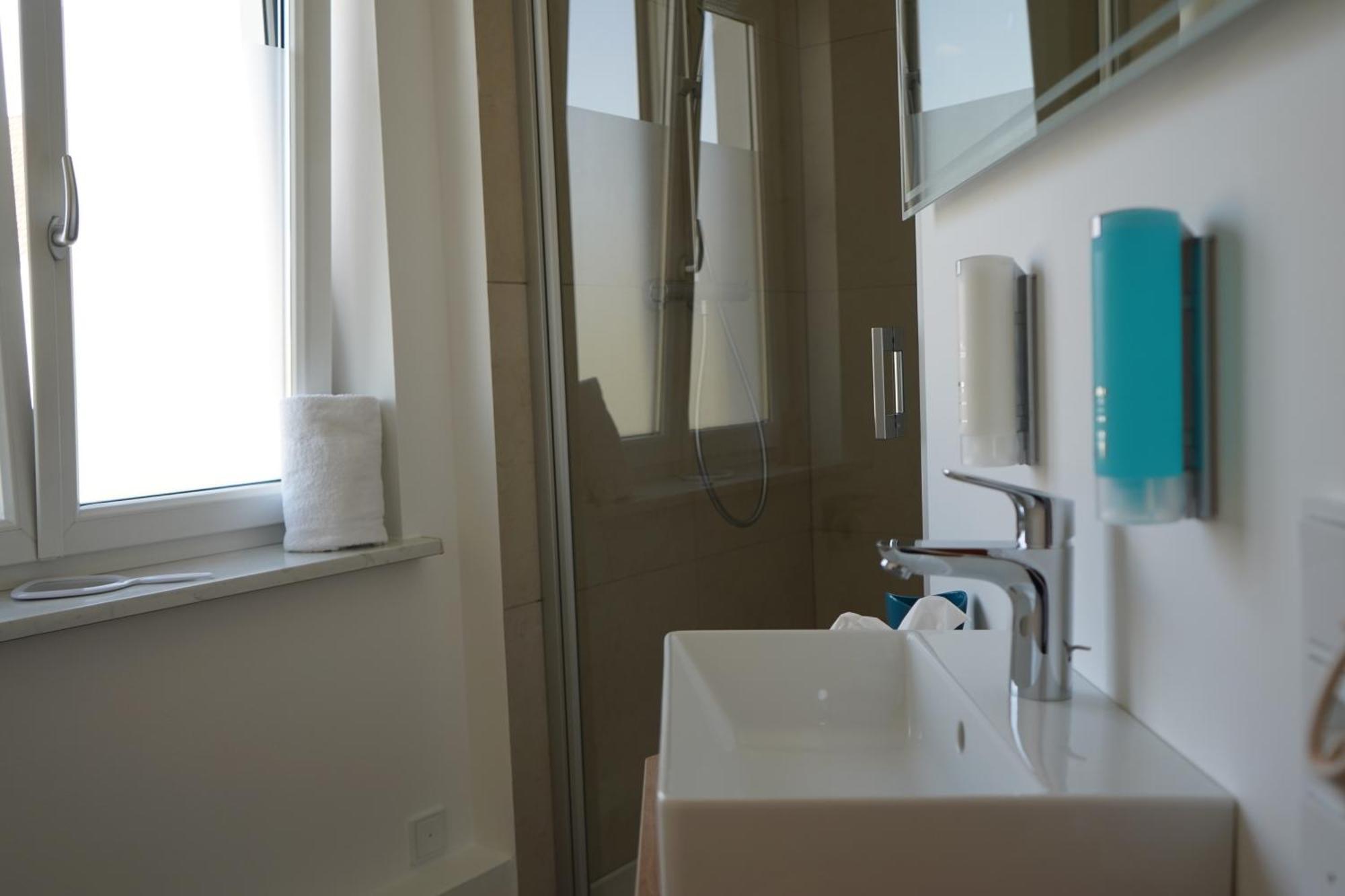 Eco Motel Wallersdorf Eksteriør billede