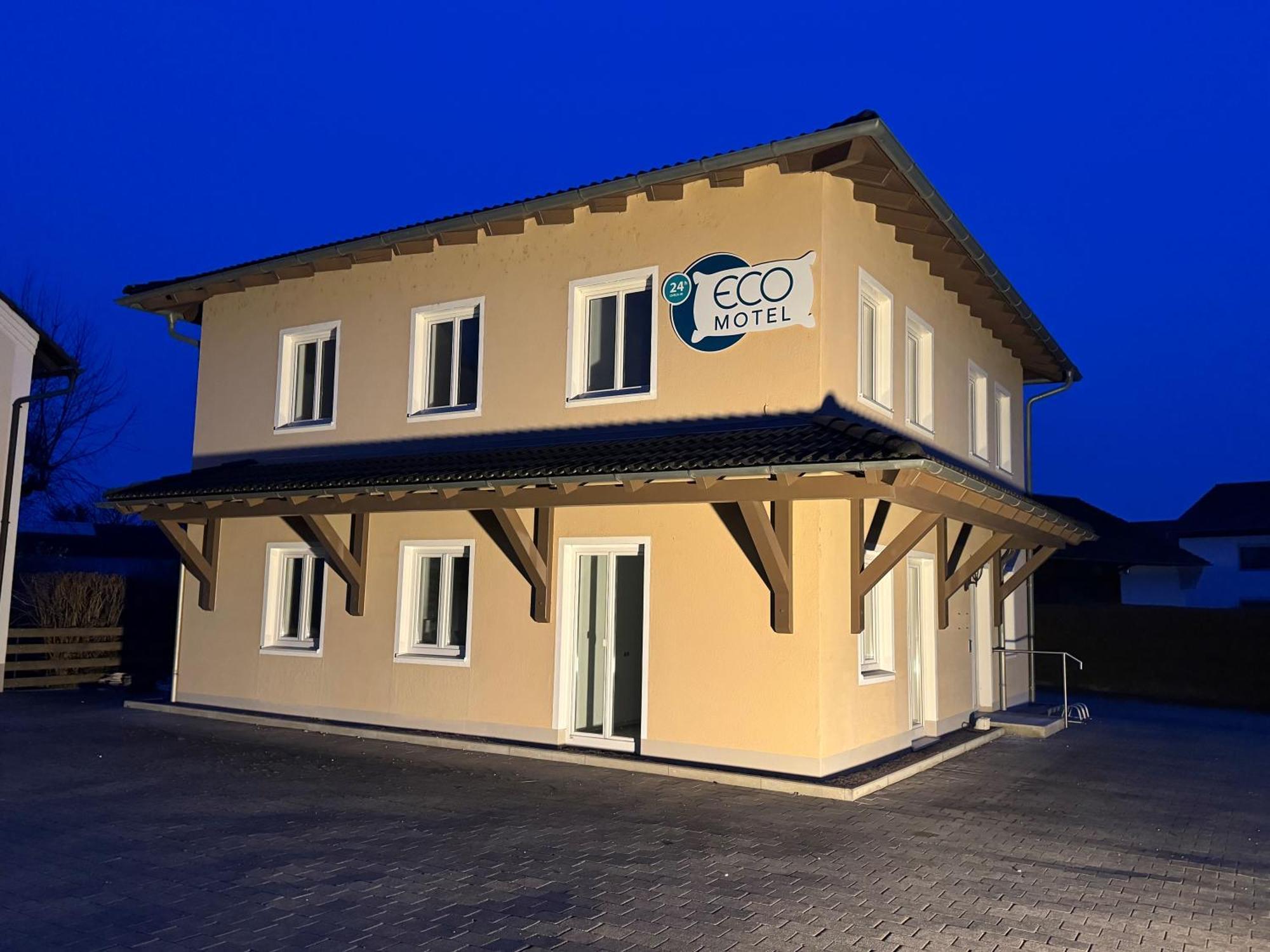 Eco Motel Wallersdorf Eksteriør billede
